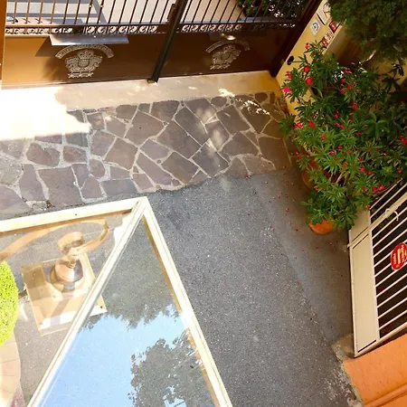 Otel Royal Bon Repos 3*