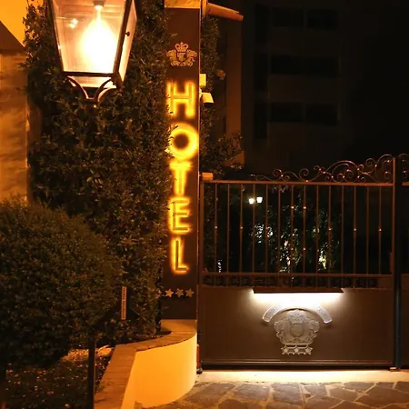 Otel Royal Bon Repos Sainte-Maxime