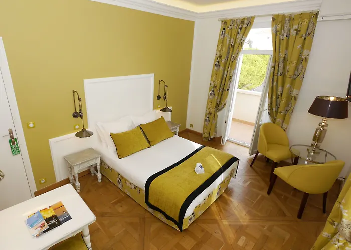 Royal Bon Repos