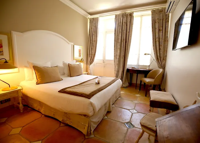 Royal Bon Repos Hotel 3*